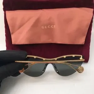 New - ? Original GG0666S 001 99Gucci 99 mm Gold Sunglasses Gucci GG0666S 001 Sunglasses Women main image 3